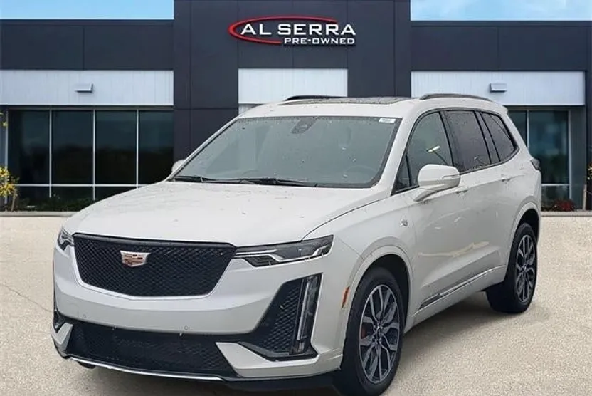 2025 Cadillac XT6 Sport photo 1