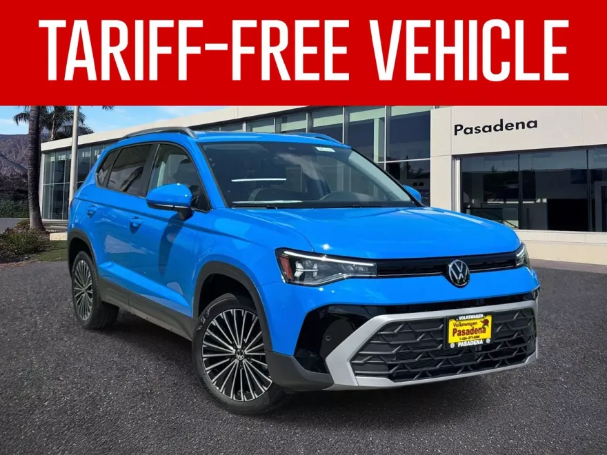2025 Volkswagen Taos SE photo 1