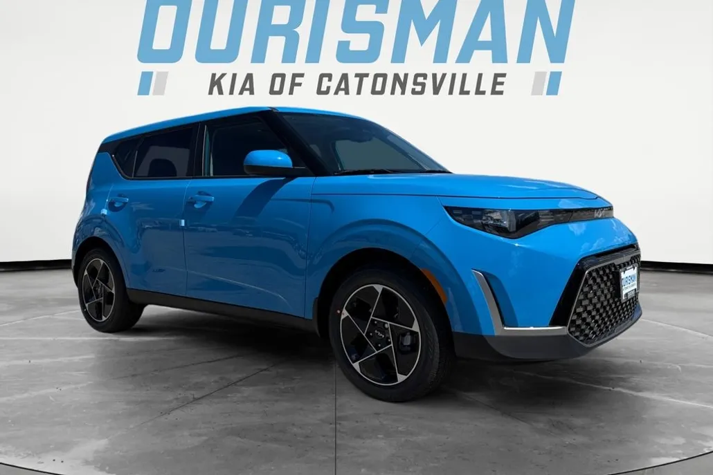 2025 Kia Soul EX photo 1
