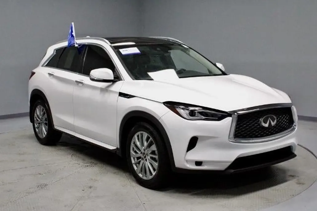 2024 Infiniti QX50 Luxe photo 1