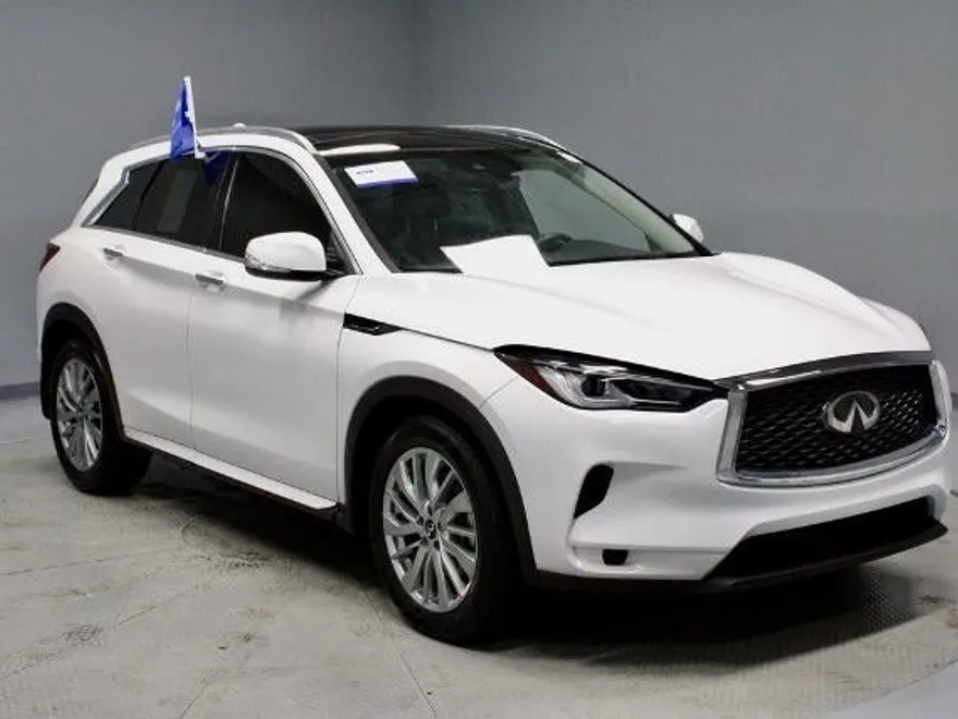 2024 Infiniti QX50 Luxe photo 1