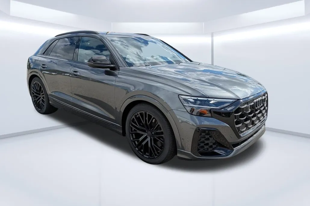2026 Audi SQ8 Premium Plus photo 1