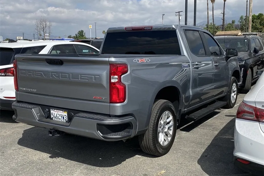 2023 Chevrolet Silverado 1500 RST photo 1