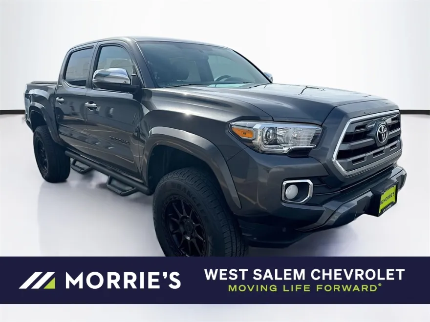 2017 Toyota Tacoma Limited photo 1