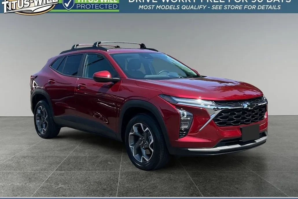 2024 Chevrolet Trax LT photo 1