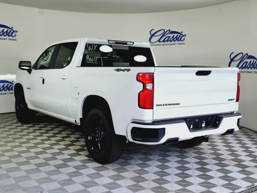 2026 Chevrolet Silverado 1500 RST photo 1