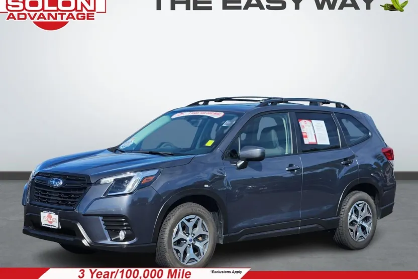 2022 Subaru Forester Premium photo 1