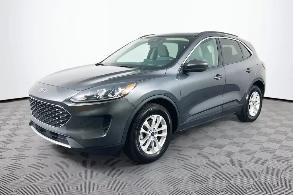 2020 Ford Escape SE photo 1