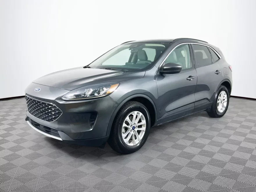 2020 Ford Escape SE photo 1
