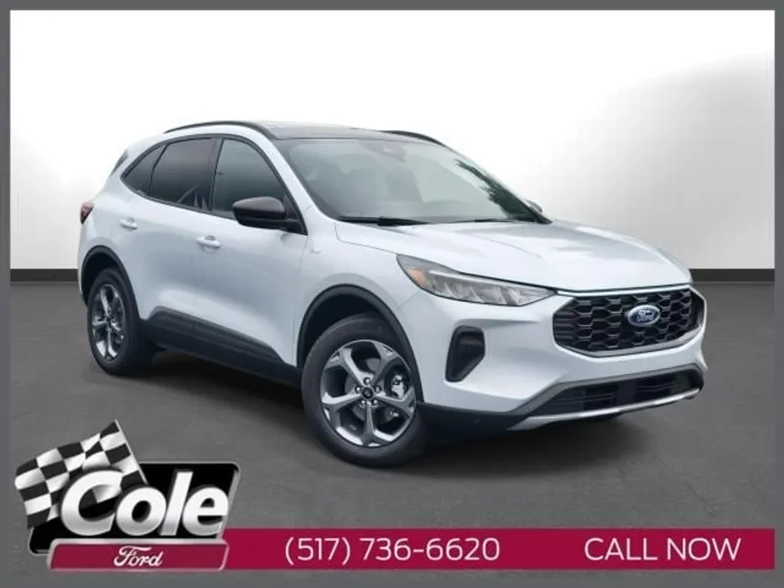 2025 Ford Escape ST-Line photo 1