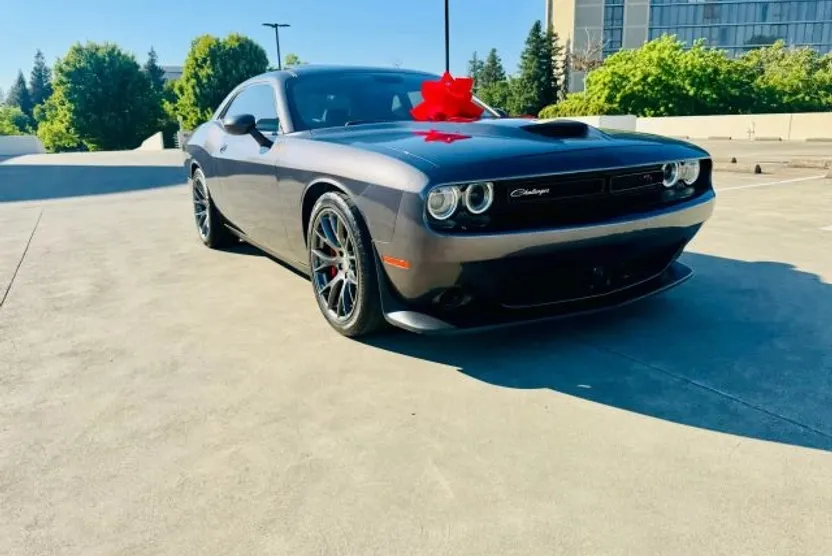2016 Dodge Challenger SRT8 392 photo 1