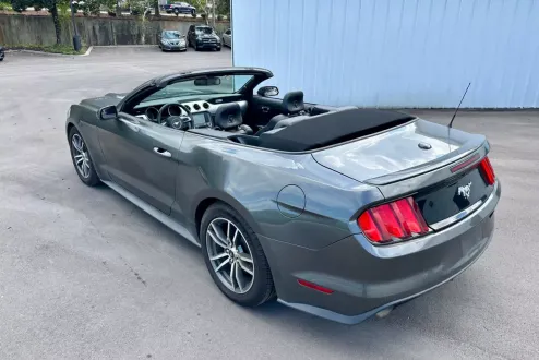 2016 Ford Mustang EcoBoost Premium photo 3