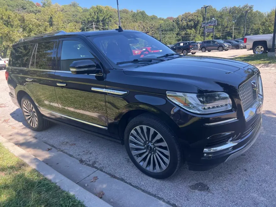 2019 Lincoln Navigator Reserve photo 1