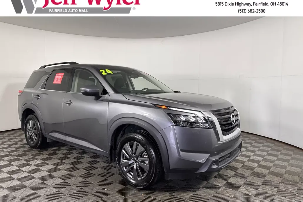 2024 Nissan Pathfinder SV photo 1