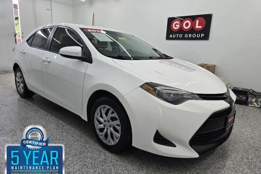2019 Toyota Corolla XLE XSE photo 1