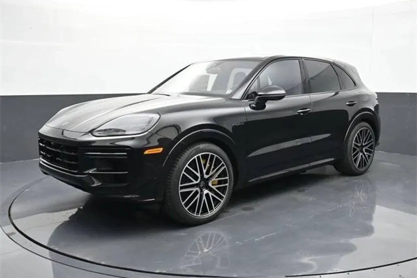2026 Porsche Cayenne E-Hybrid photo 1