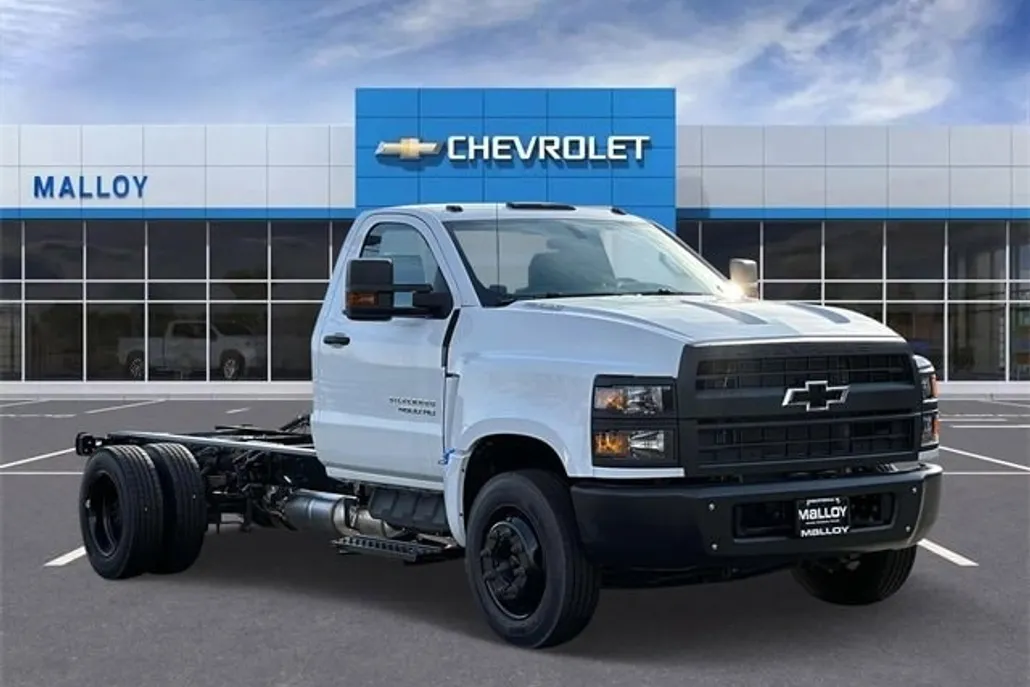 2024 Chevrolet Silverado 4500HD Work Truck photo 1