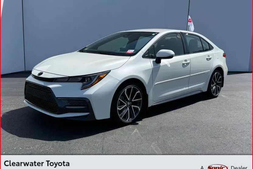 2021 Toyota Corolla SE photo 1