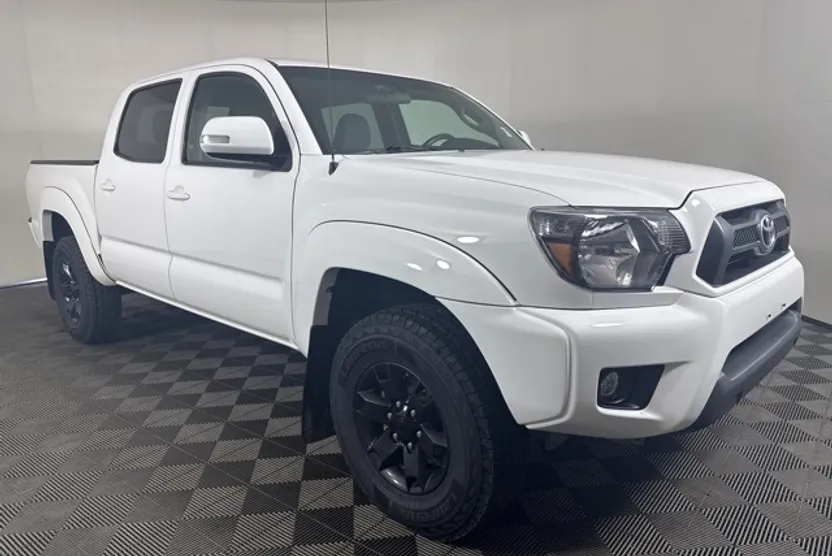 2015 Toyota Tacoma Base photo 1