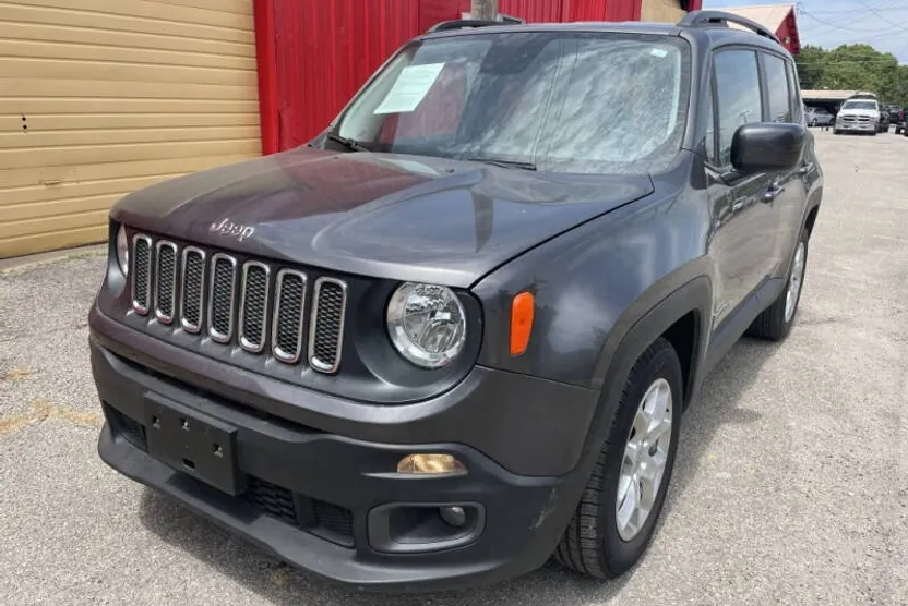 2017 Jeep Renegade Latitude photo 1