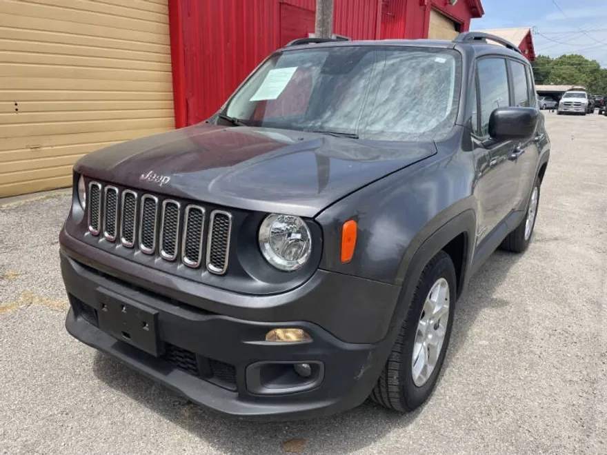 2017 Jeep Renegade Latitude photo 1