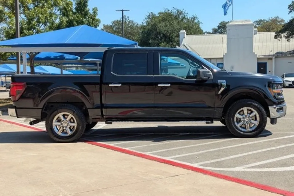 2024 Ford F-150 XLT photo 1