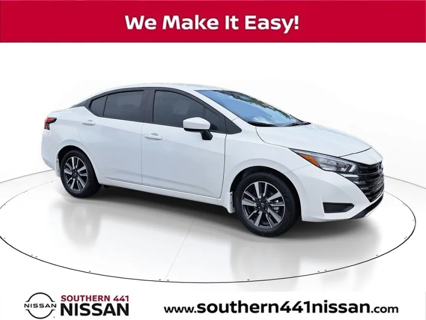 2025 Nissan Versa 1.6 SV photo 1