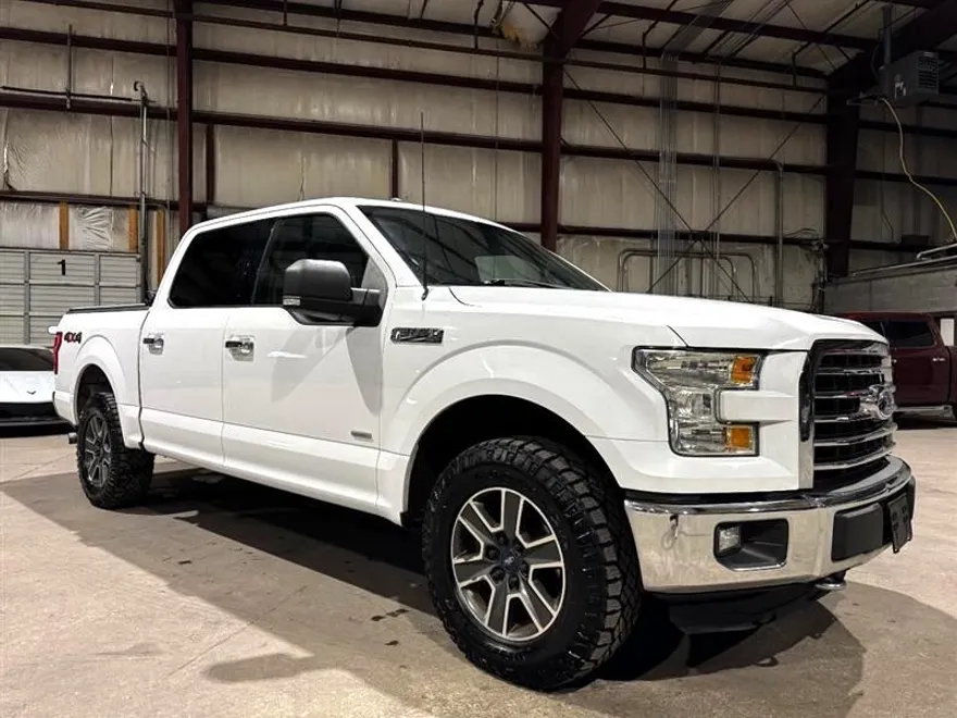2016 Ford F-150 XLT photo 1