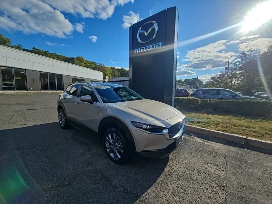 2024 Mazda CX-30 2.5 S Preferred photo 1