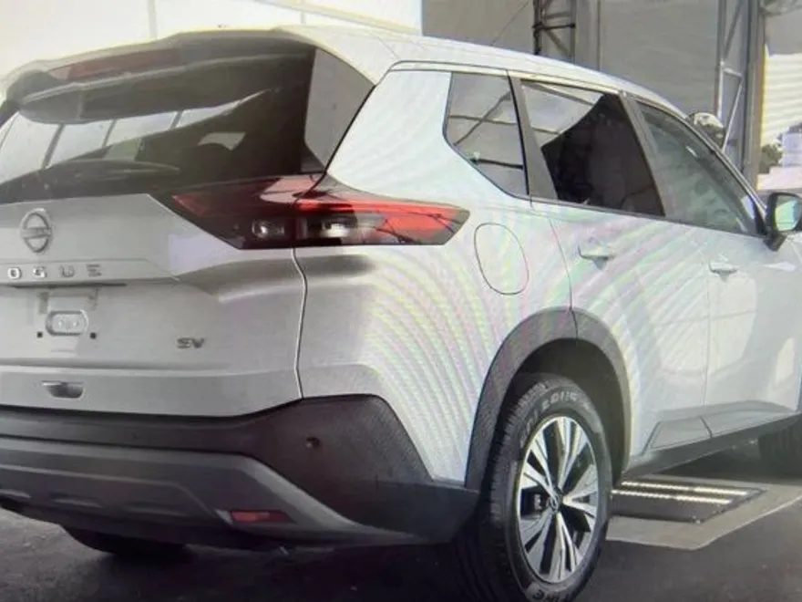 2023 Nissan Rogue SV photo 1