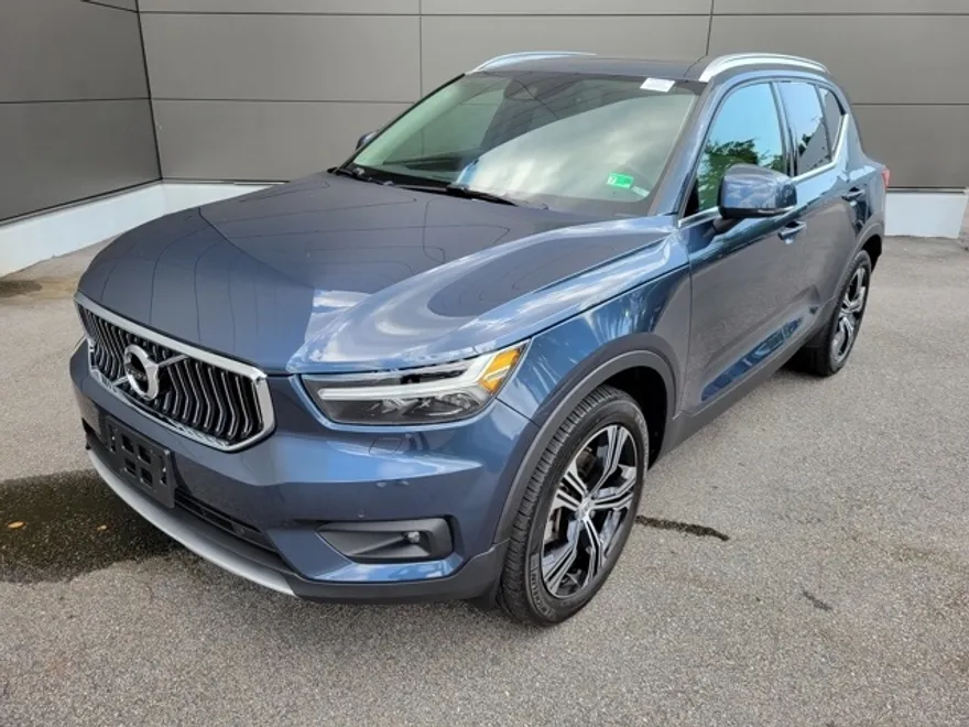 2022 Volvo XC40 T5 Inscription photo 1