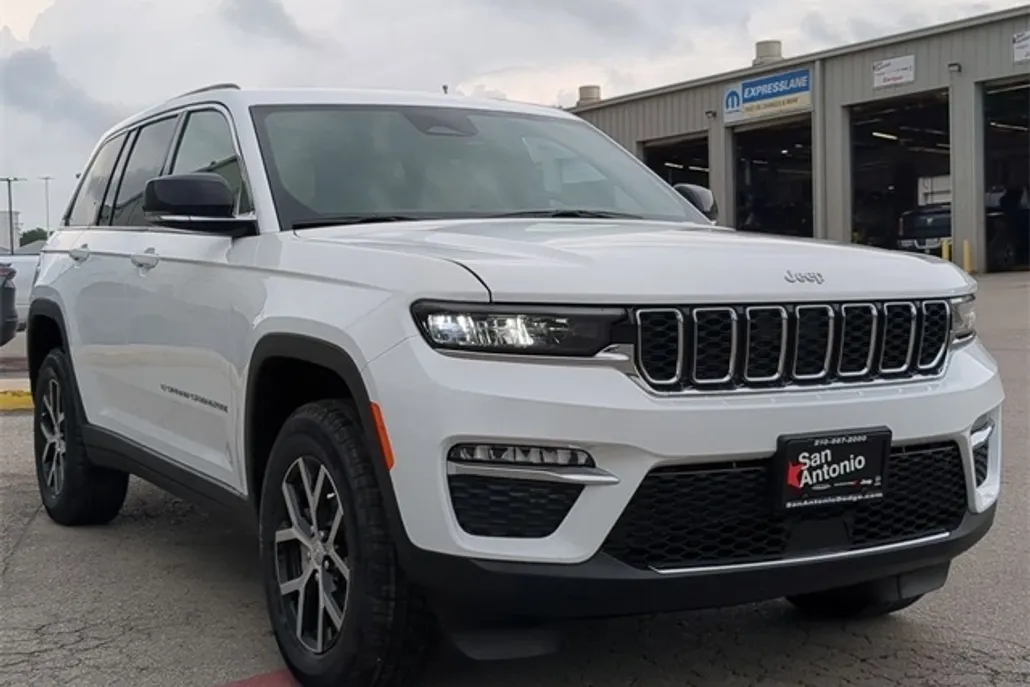 2025 Jeep Grand Cherokee Limited photo 1