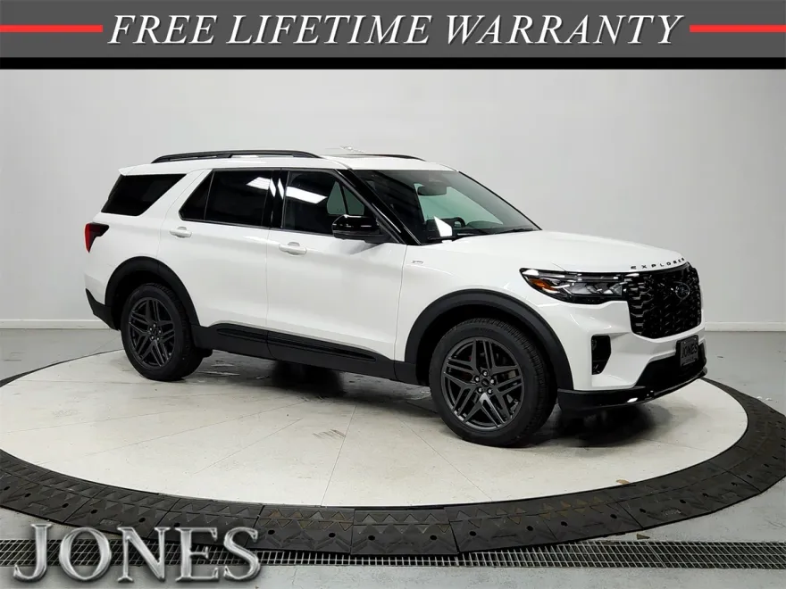 2025 Ford Explorer ST-Line photo 1