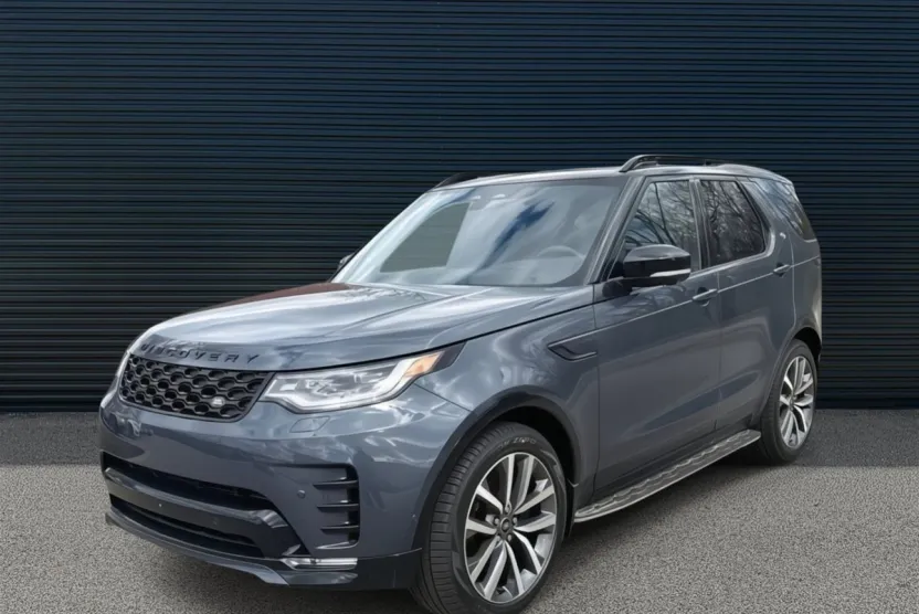 2025 Land Rover Discovery P360 Dynamic SE photo 1