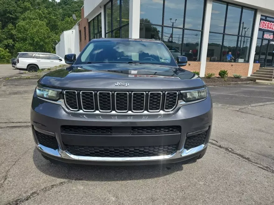 2021 Jeep Grand Cherokee Limited photo 1
