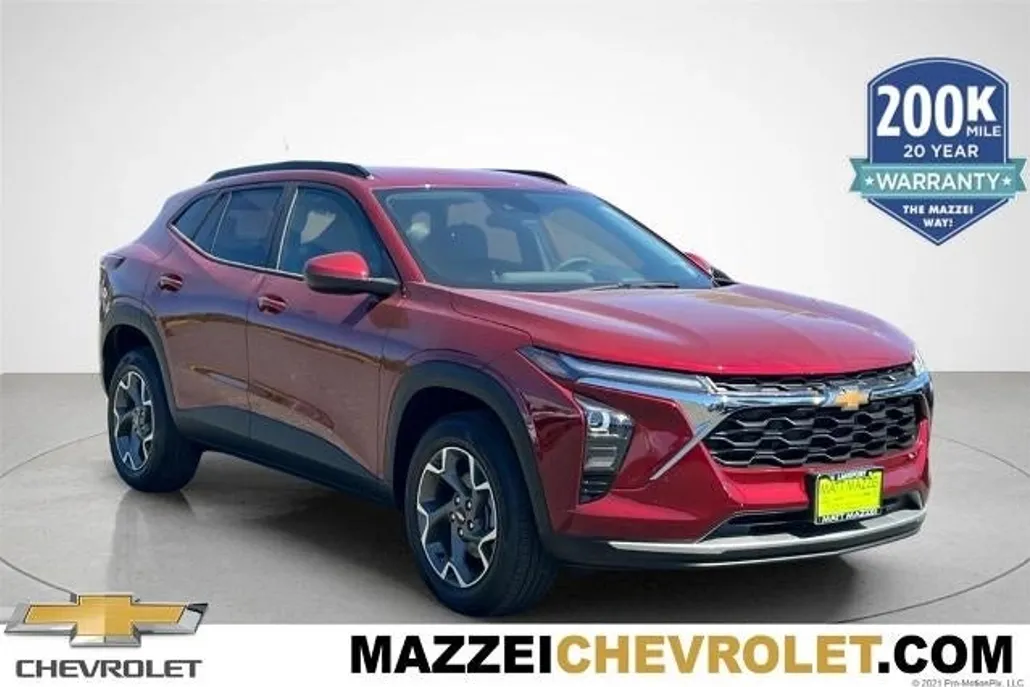 2025 Chevrolet Trax LT photo 1
