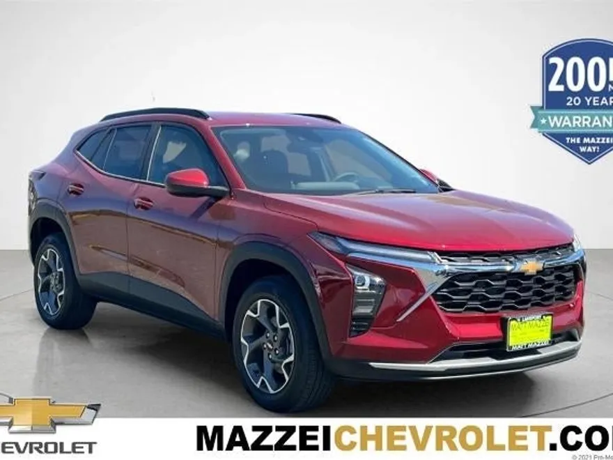 2025 Chevrolet Trax LT photo 1