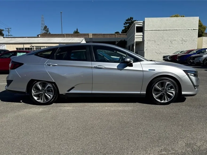 2021 Honda Clarity Plug-In Hybrid photo 1