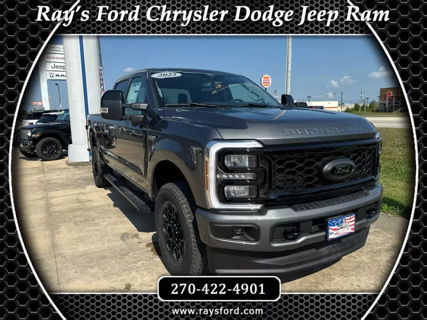 2025 Ford F-250 Lariat photo 1