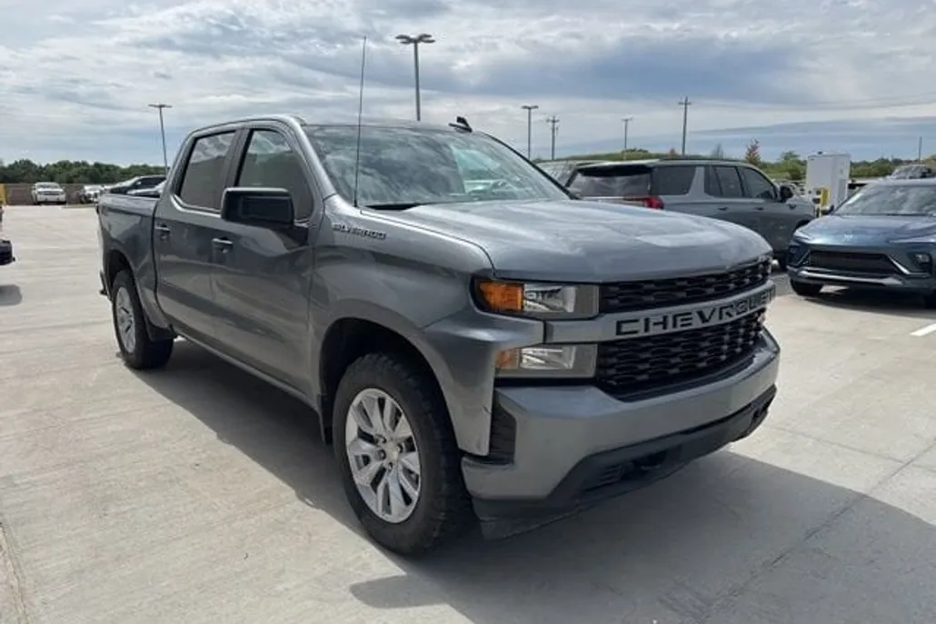 2021 Chevrolet Silverado 1500 Custom photo 1