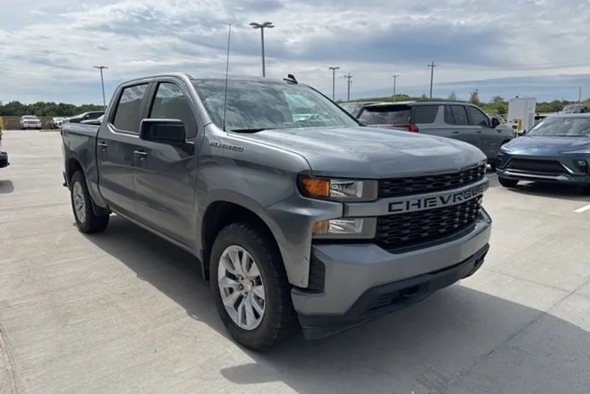 2021 Chevrolet Silverado 1500 Custom photo 1