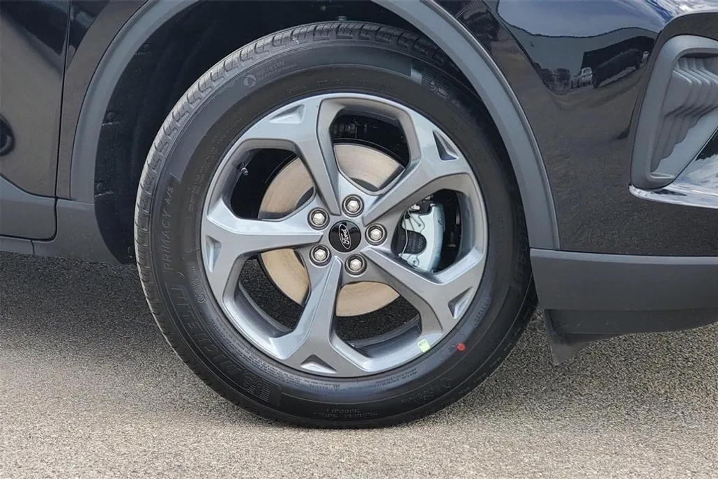 2025 Ford Escape Hybrid ST-Line photo 1