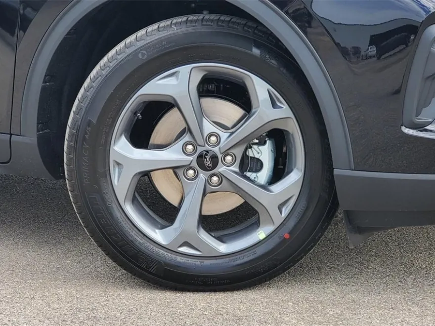 2025 Ford Escape Hybrid ST-Line photo 1