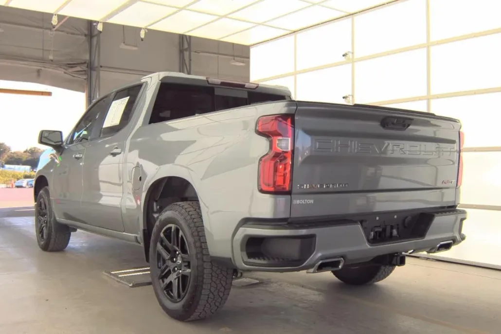 2024 Chevrolet Silverado 1500 RST photo 1