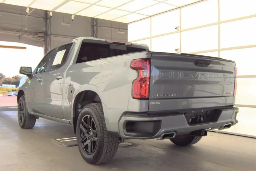 2024 Chevrolet Silverado 1500 RST photo 1