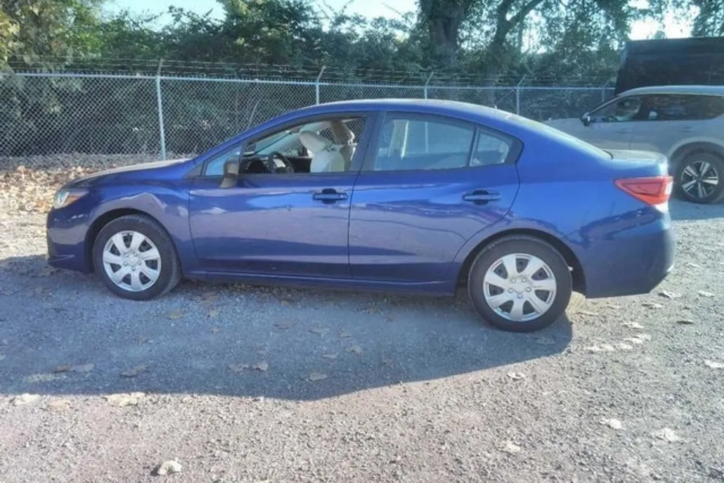 2022 Subaru Impreza Base photo 1