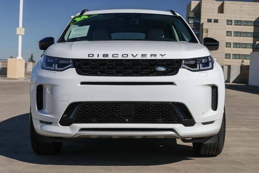 2024 Land Rover Discovery Sport S photo 1
