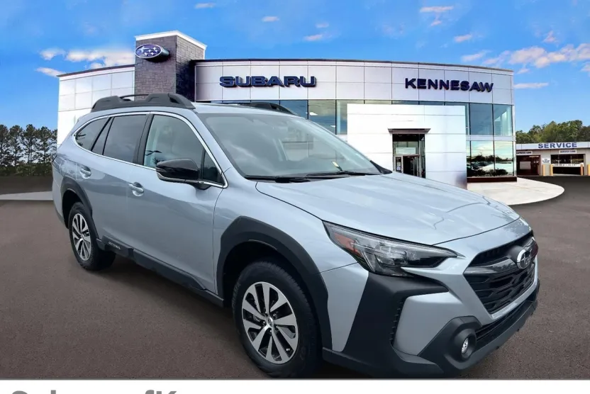 2025 Subaru Outback Premium photo 1
