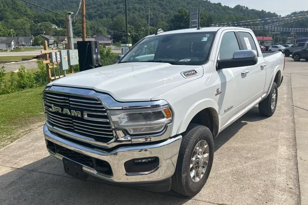 2022 Ram 2500 Laramie photo 1