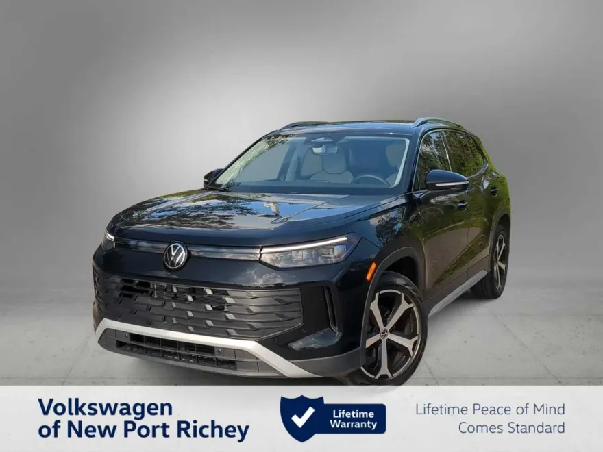 2025 Volkswagen Tiguan SE photo 1